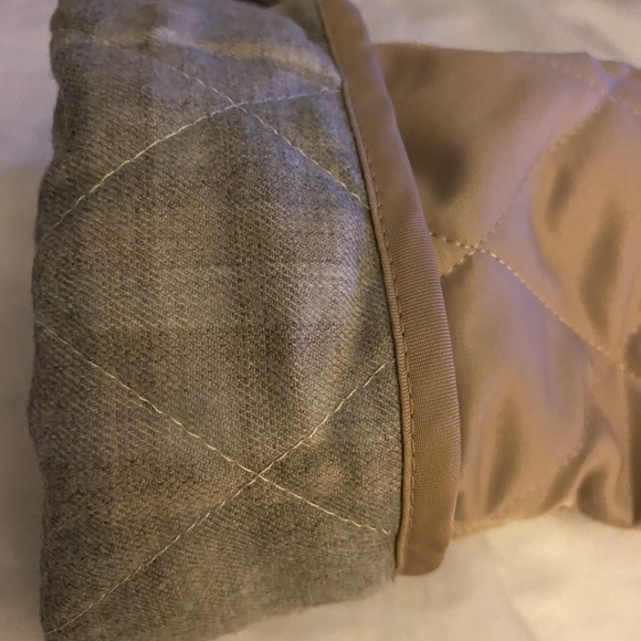 ✨Host Pick✨Burberry Beige Quilt Coat w/ Fur Collar - Picture 5 of 5